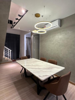 Melaka Duplex Penthouse 3 Bedroom The Wave Residence 9pax